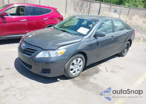 2011 Toyota Camry Le z USA, uszkodzony, nr VIN 4T1BF3EK2BU165834